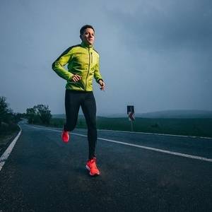Tips for cycling and running in the dark